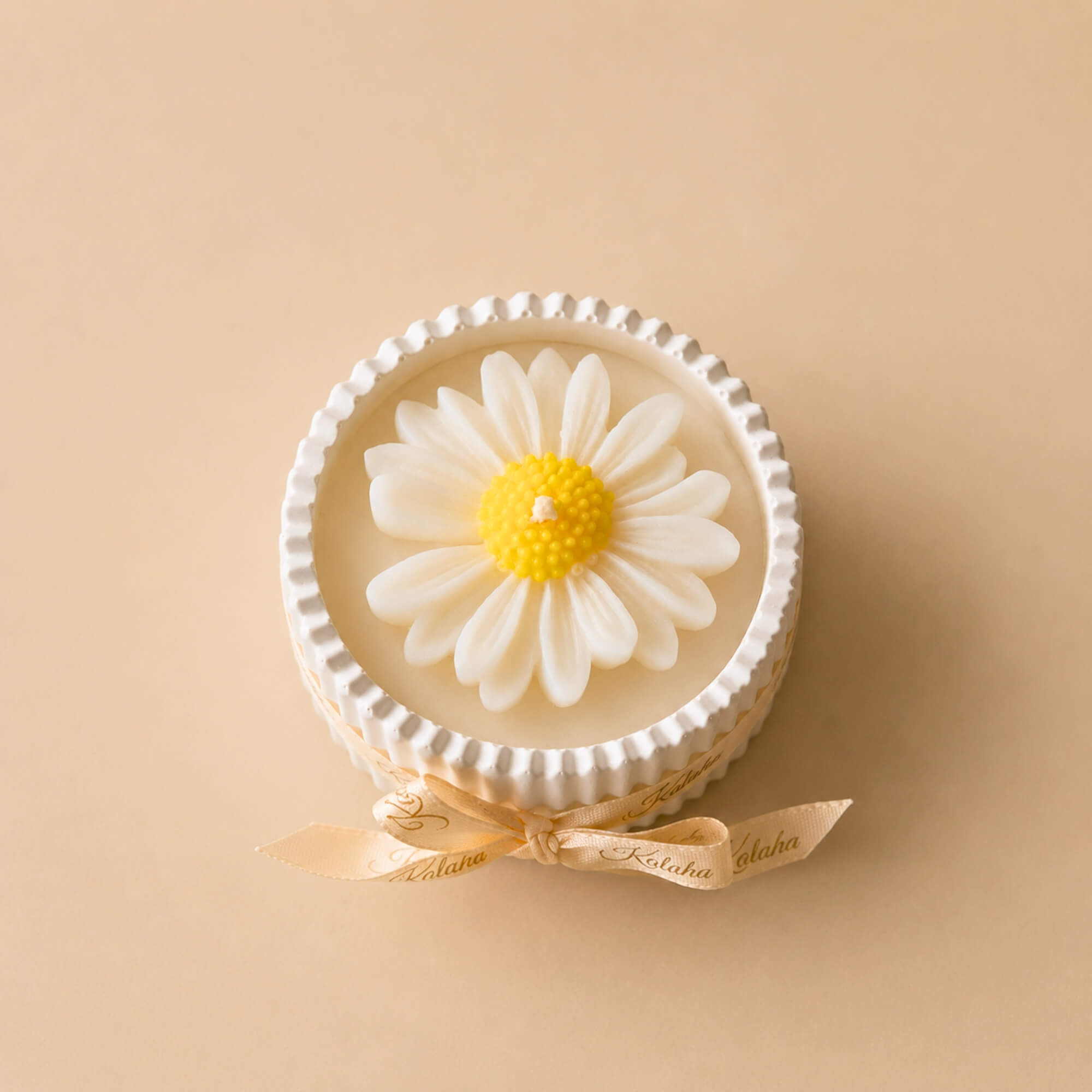 Vue de dessus de la bougie Marguerite Éclat – Kalaha France